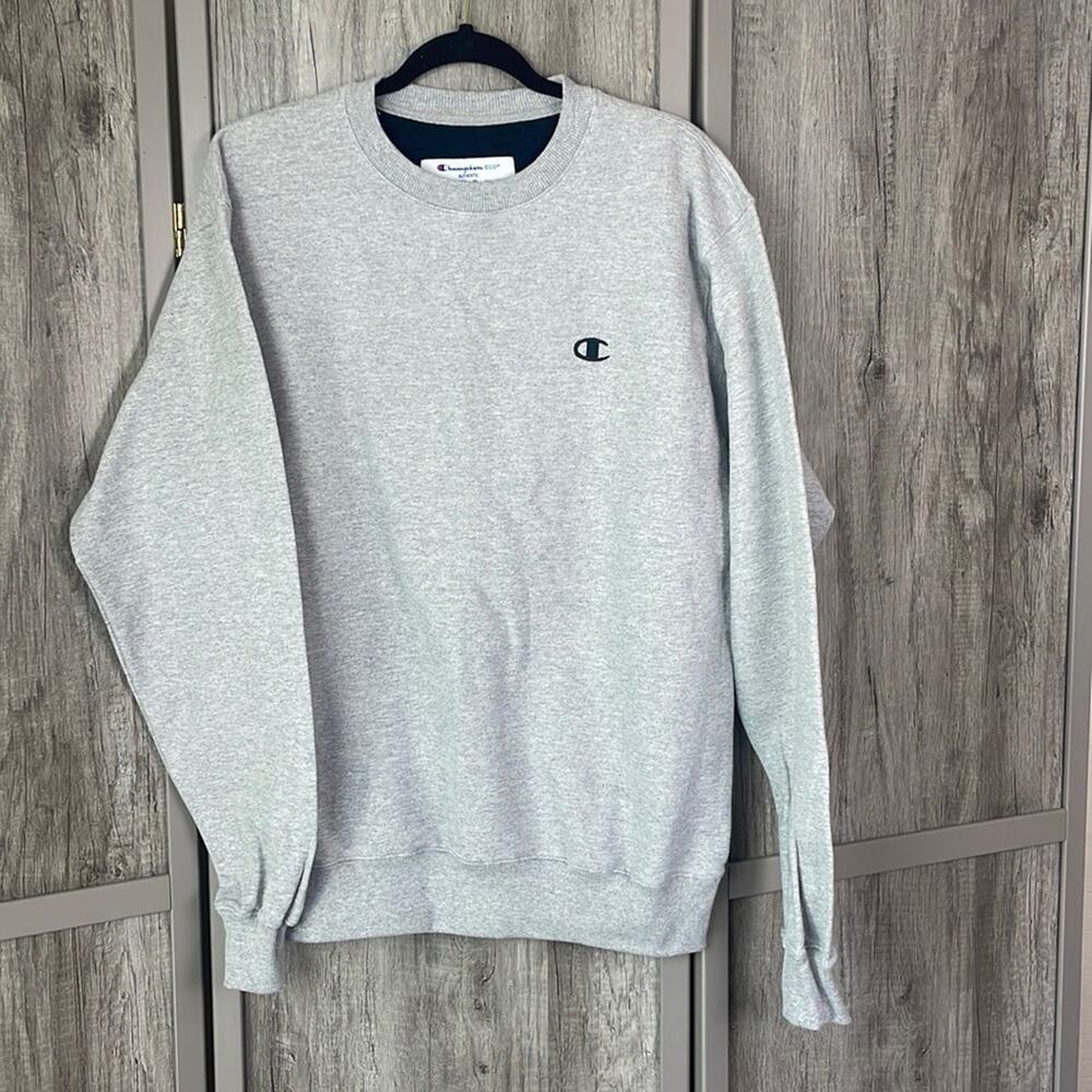 Champion reverse weave light gray crewneck sweatshirt men’s M